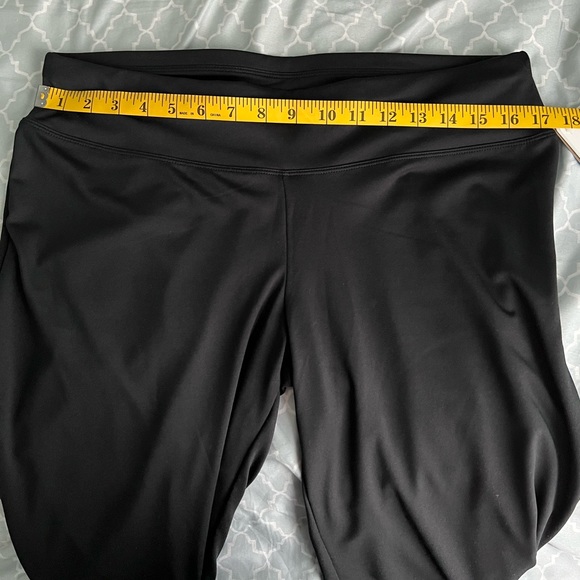 Columbia women’s black flare pants - Picture 2 of 10